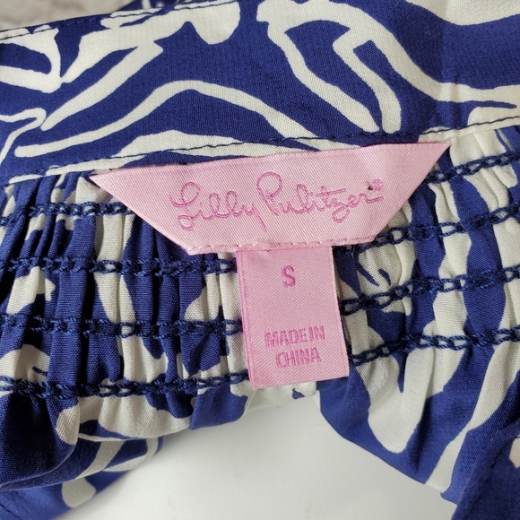 Lilly Pulitzer Coastal 100% Silk Tunic Blouse Royal Blue White Swirl Size Small - Picture 2 of 16